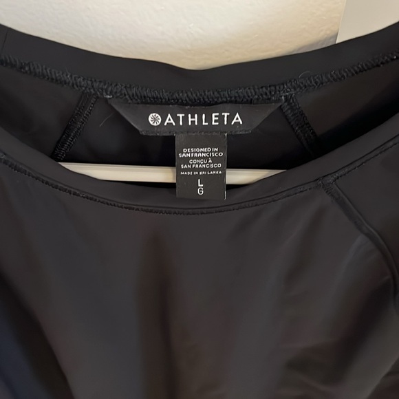 Athleta black t-shirt with mesh detail (Large) - Picture 2 of 5
